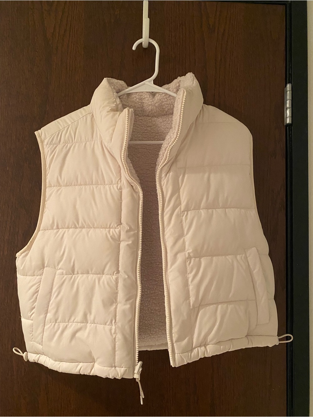 Hollister Cream Reversible Vest - Picture 3 of 4